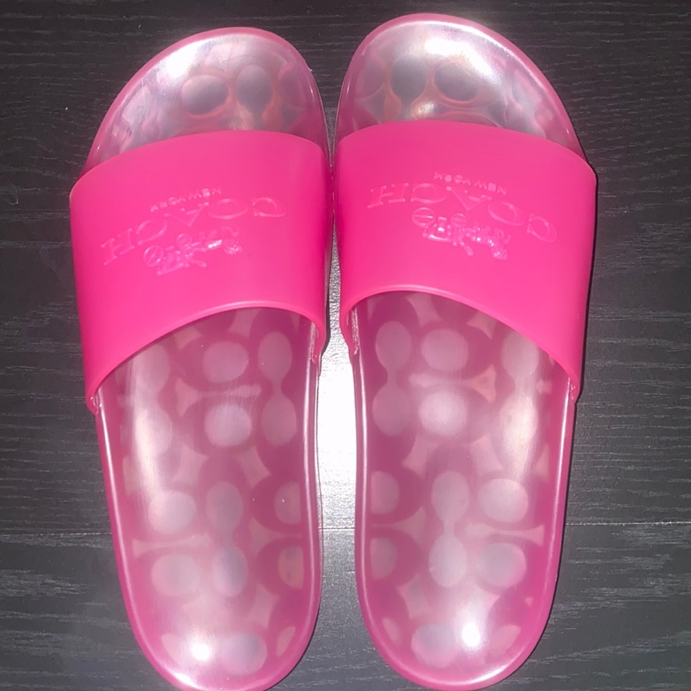 Pink Coach slides, Worn once Size: 8